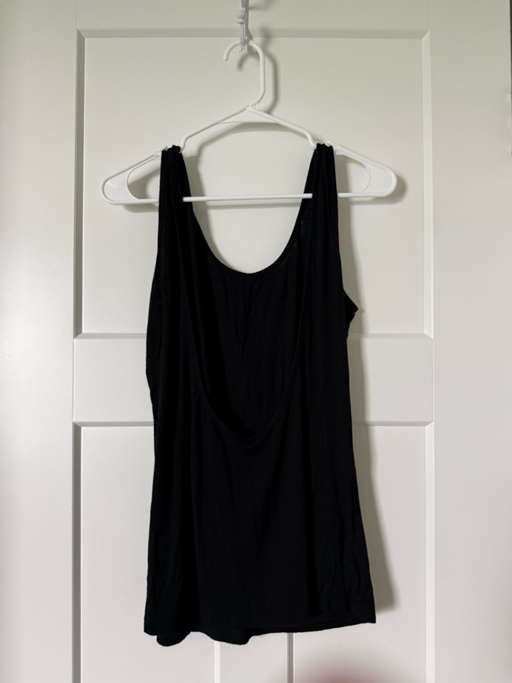 Women’s Scoop Neck Tank Top with Open Back - Black & White Set - Picture 9 of 9